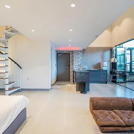 Geoje Highend Spa Pension Exterior photo