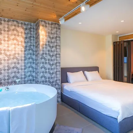 Geoje Highend Spa Pension Exterior photo