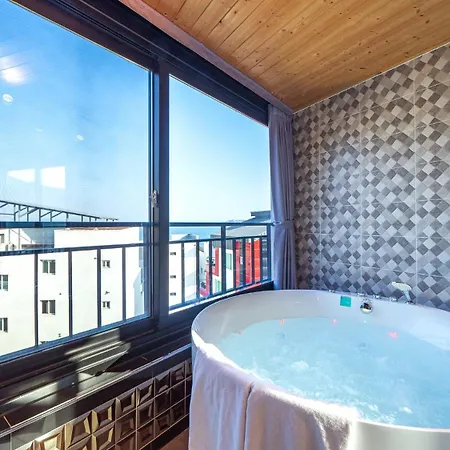 Geoje Highend Spa Pension Exterior photo