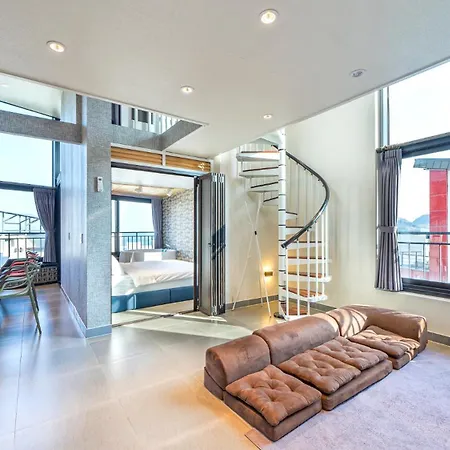 Geoje Highend Spa Pension Exterior photo